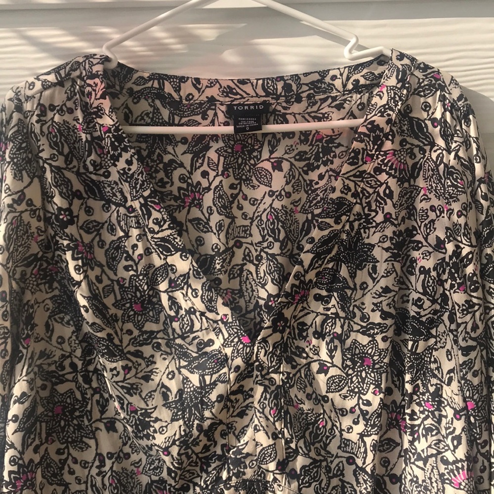 Torrid Loose Fitting Tunic Women’s Size 0